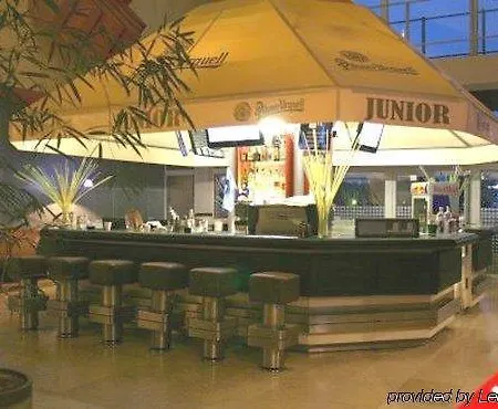 Garni Junior Отель