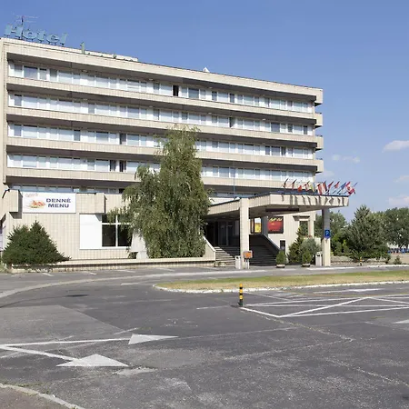 Отель Garni Junior 3*