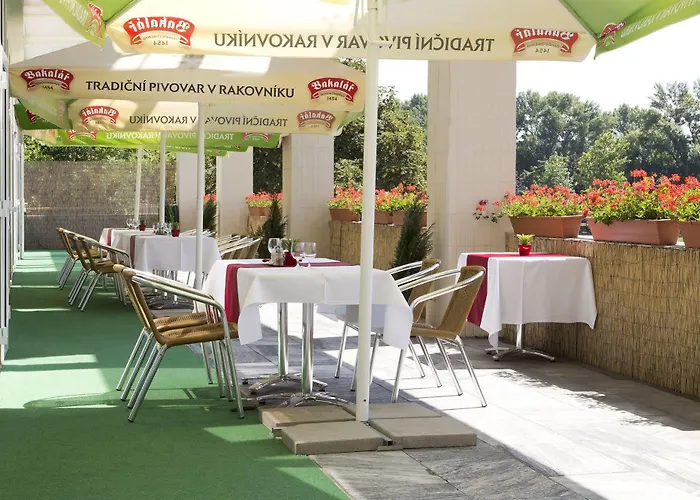 Garni Junior Отель Братислава